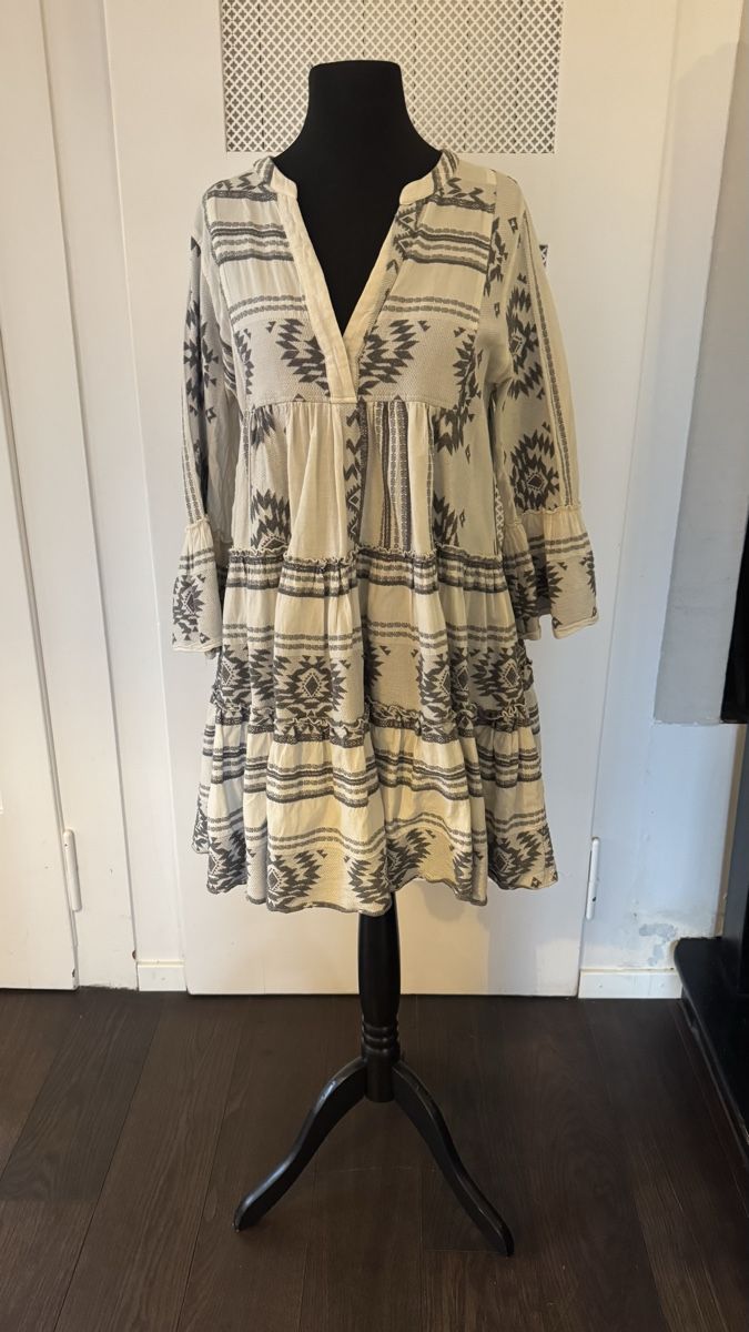 Vestiti: Decotion Kleid Grösse M – Usato da Zollikon venduto da rundbsurf