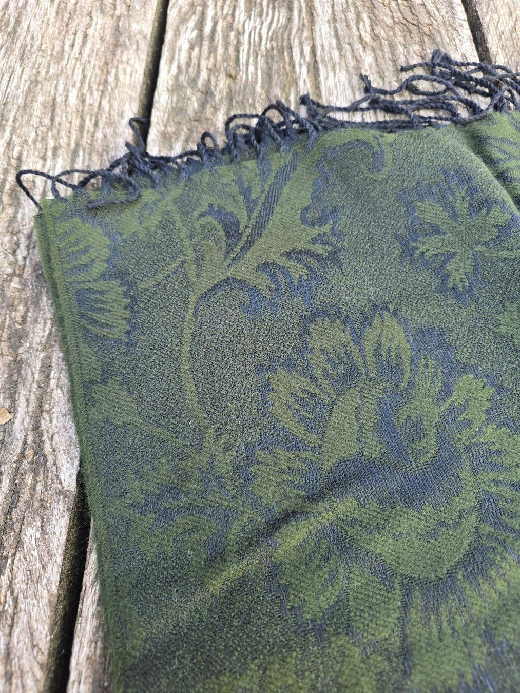 Foulard & Sciarpe: Kleidung: Schal olive, Paisleymuster – Nuovo (secondo la descrizione) da Romanshorn venduto da Rachacha 1