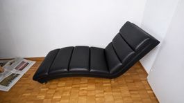 Liege schwarz Kunstleder Curved Design guter Zustand