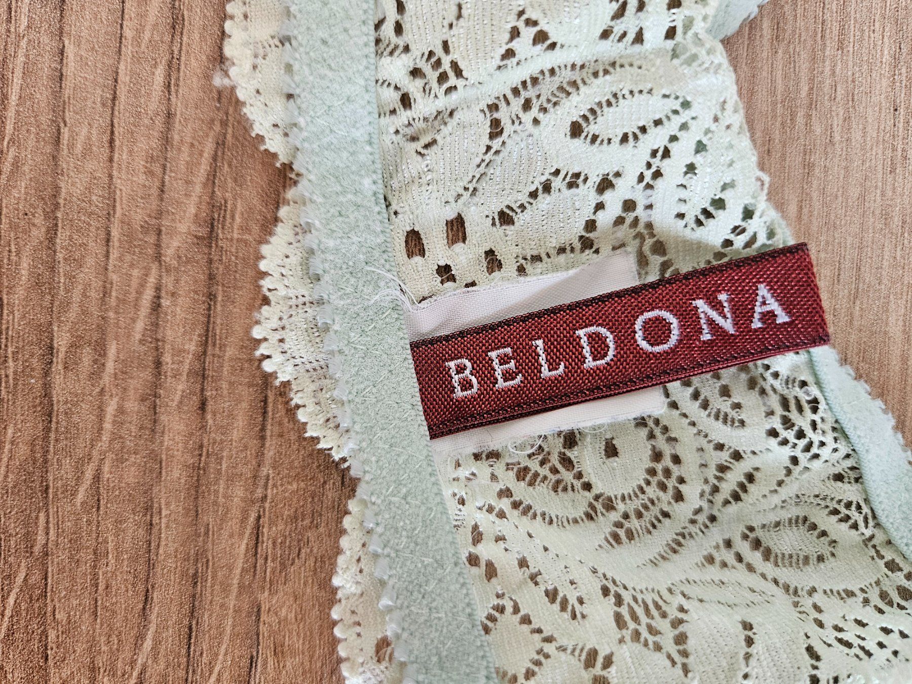 Altra biancheria intima: 2 Bügel-BH von Beldona – Usato da Möriken AG venduto da pam66 3
