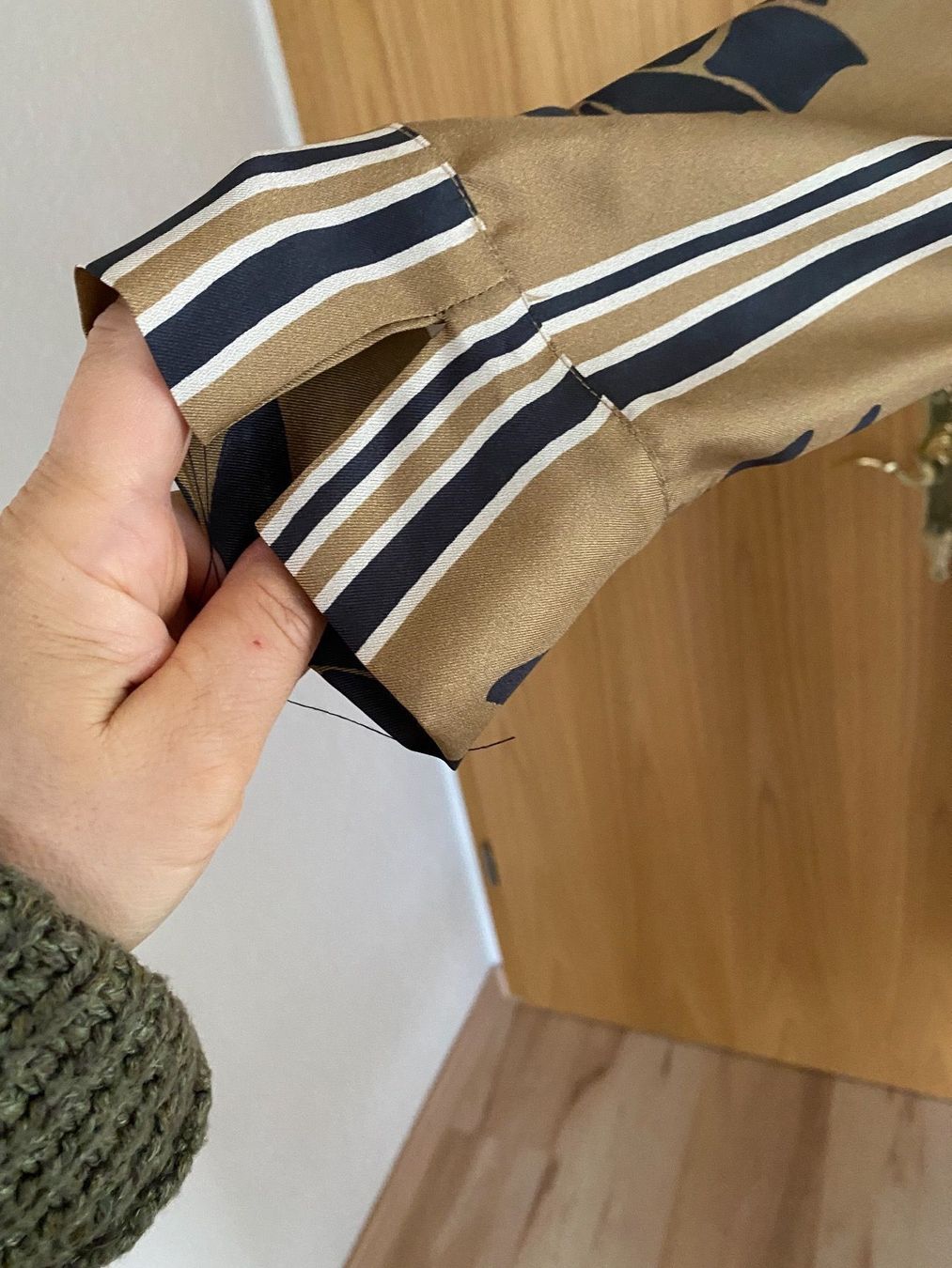 Vestiti: Kleid aus Seide – Nuovo (secondo la descrizione) da Subingen venduto da terli 6