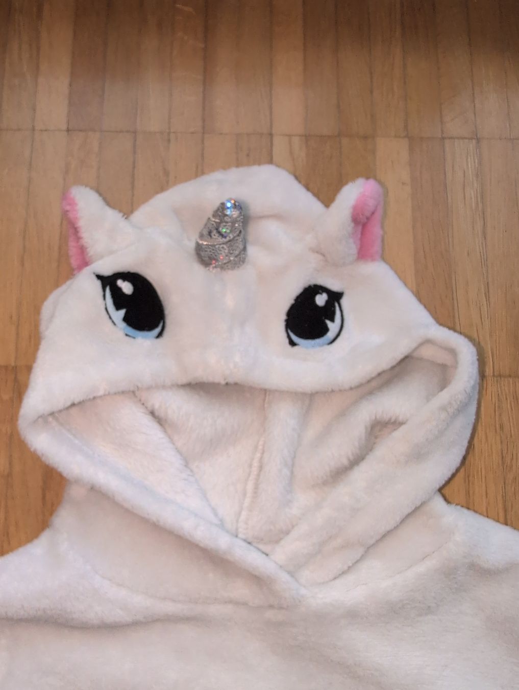 H&M Pullover & Sweatshirts: Kapuzenpullover Mädchen Grösse 146 Weiss Flauschig  – Gebraucht aus Schwerzenbach von _charme_ 2