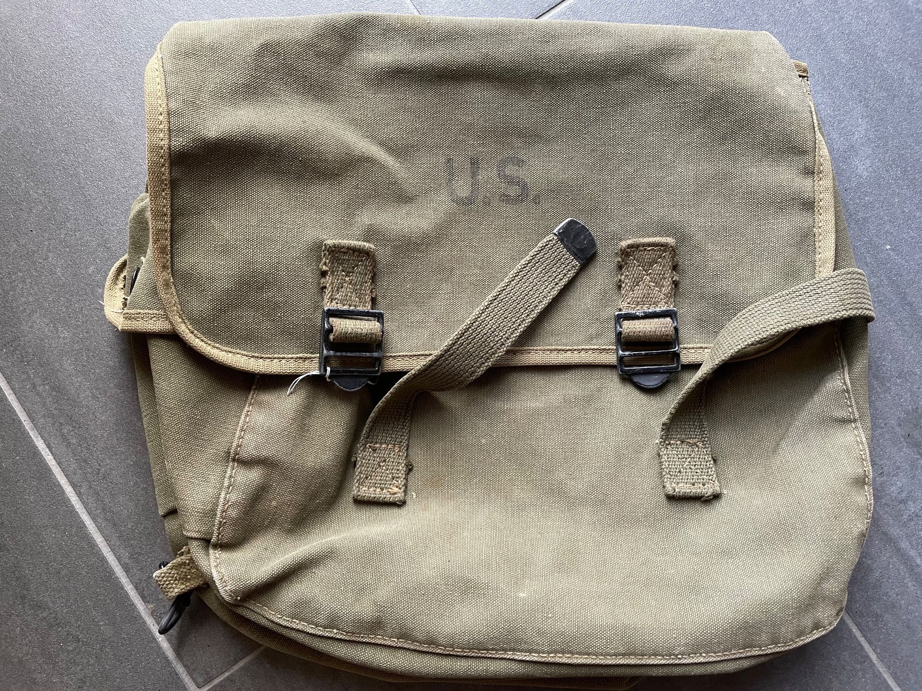 US Army Uniformi: Original WW2 US ARMY musette 1942 – Usato da Oberbütschel venduto da Woodie2005