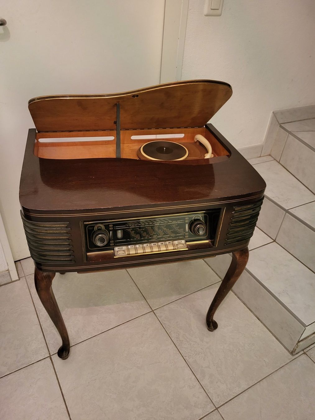 Loewe Radios: Loewe Opta Spinett - Musiktruhe – Gebraucht aus Rümlang von Turrin 3