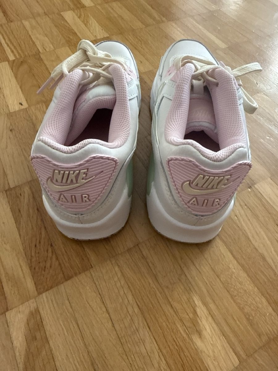 Nike Scarpe per ragazze: Nike Aur Max 90 neu original  – Nuovo e nell'imballaggio originale da Sisseln AG venduto da Gommibaerli87 3