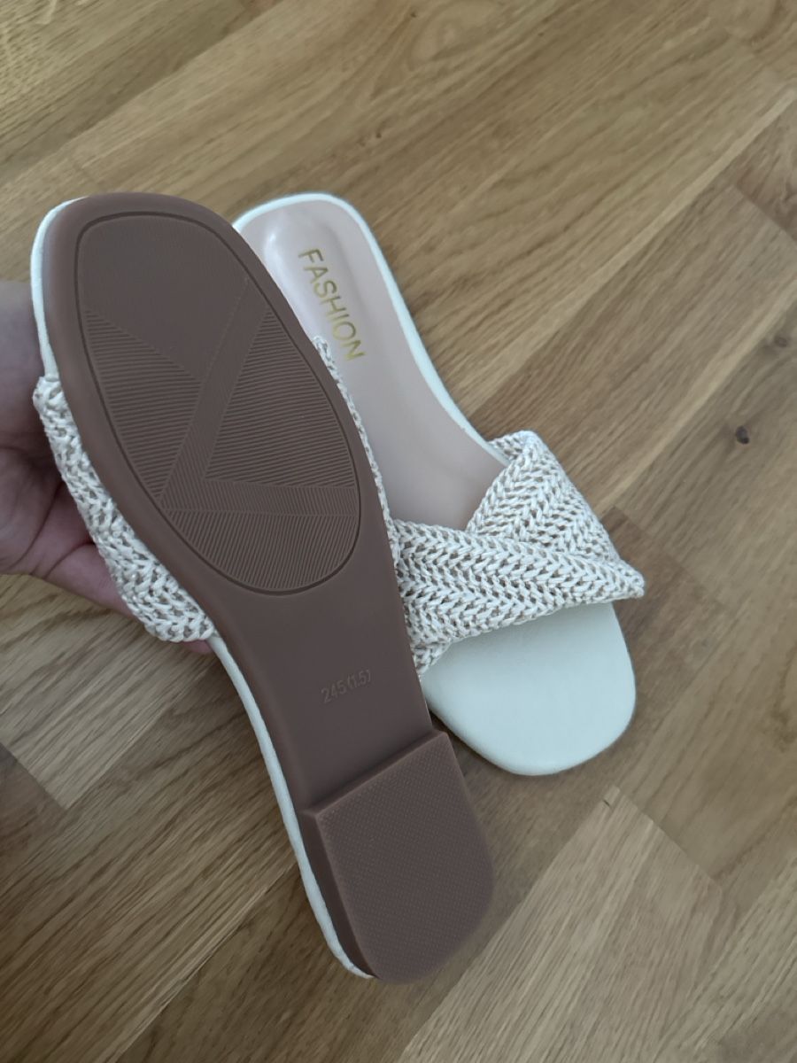 Chaussures femmes: Sandalen – Neuf (Voir description) à Kriens par g_b_mk7j 2