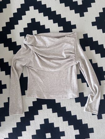 Trendiger Off-Shoulder Pullover, Langarm, Beige, Grösse S
