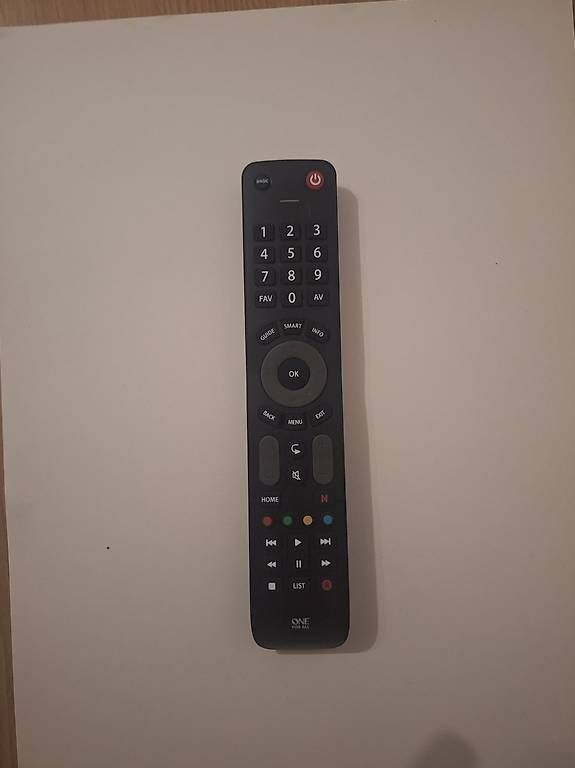 Telecomandi: Universalfernbedienung – Usato da Madiswil venduto da Oleander2 1