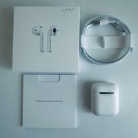 Original Apple AirPods 2 Kopfhörer Wireless Lightning Kabel