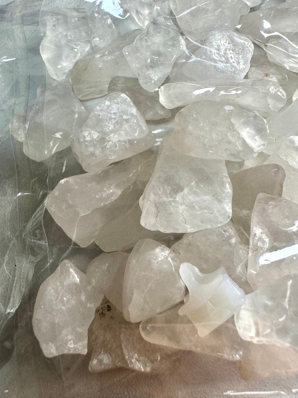 Minerali & Pietre curative: 100gr. Bergkristall Splitter gross. – Nuovo (secondo la descrizione) da Biberist venduto da Steine