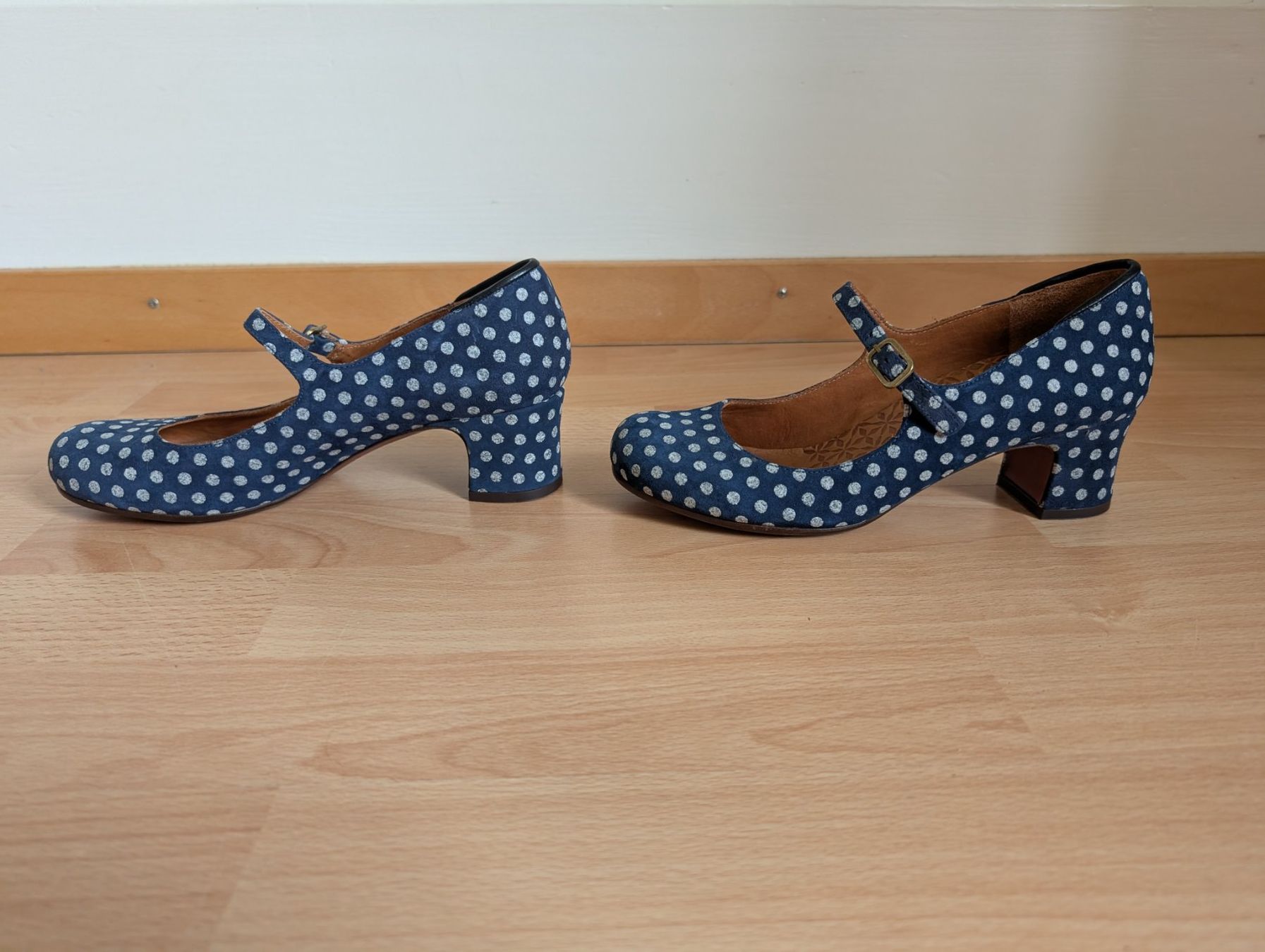 Chie Mihara Chaussures femmes: Chie Mihara 36 Polka Dot – D'occasion à Luzern par lal_8z2w 1