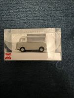 BUSCH Modellauto Citroen H Kastenwagen "Glühwein" im Maßstab
