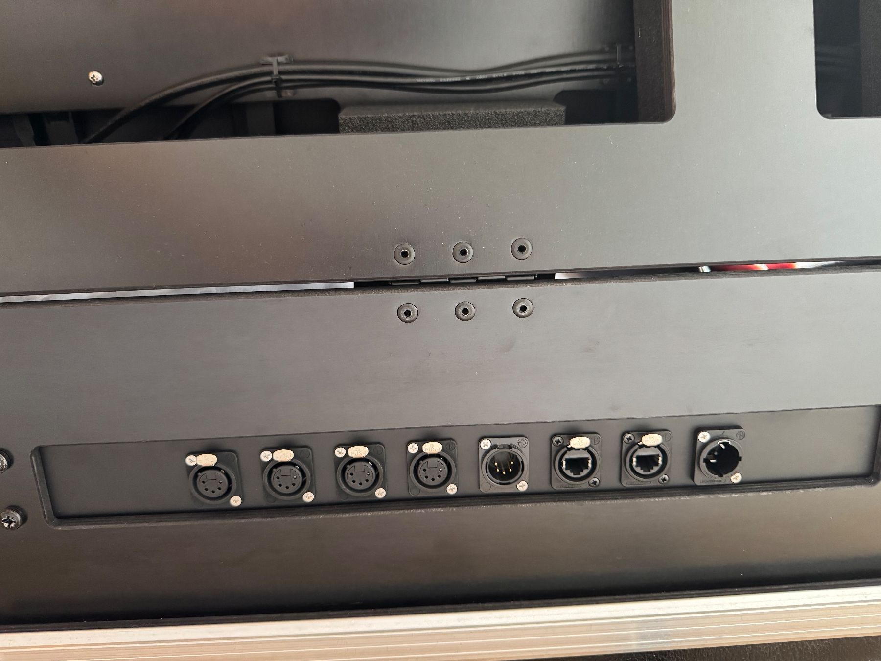 PCs: Grandma3 on PC Solution / Command Wing Set in Flightcase – Gebraucht aus Uznach von jas_g8f8 2