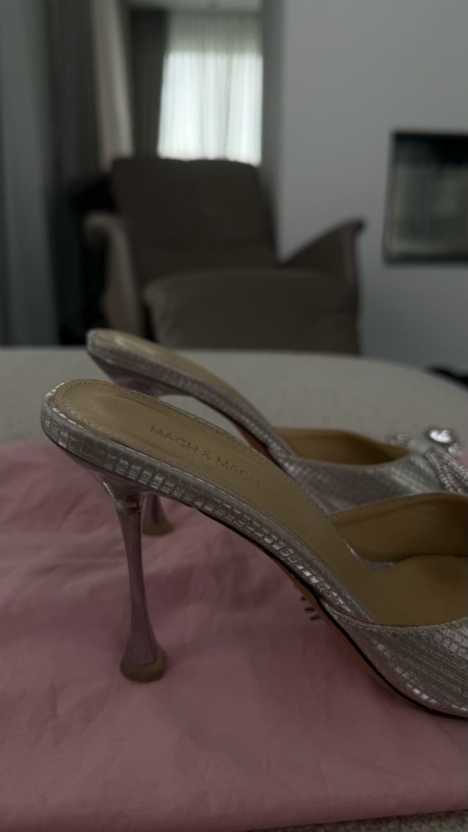 Scarpe da donna: Mach & Mach Silver Bow Heels Size 36, dust bag – Usato da Rothrist venduto da anitunia2010 3