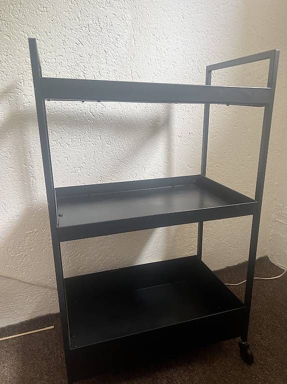 Ikea Korpus: Chariot à roulette – Gebraucht aus Céligny von lyd_nq59