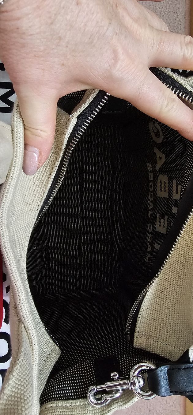 Marc Jacobs Borse: Marc Jacobs – Usato da Uerikon venduto da snoopy104 9