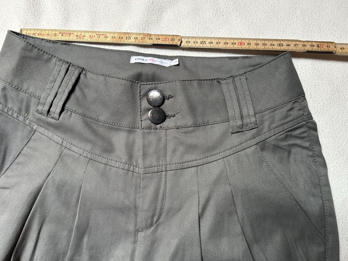 Only Pantaloni: Only Hose Grau, Gr. 36 – Usato da Röschenz venduto da c_k_wj8r 3