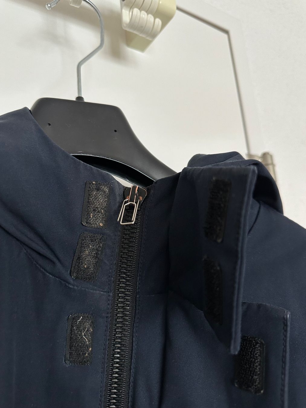 DKNY Giacche: DKNY Herren Winterjacke dunkelblau - L – Usato da Pfäffikon SZ venduto da ansyyy 9