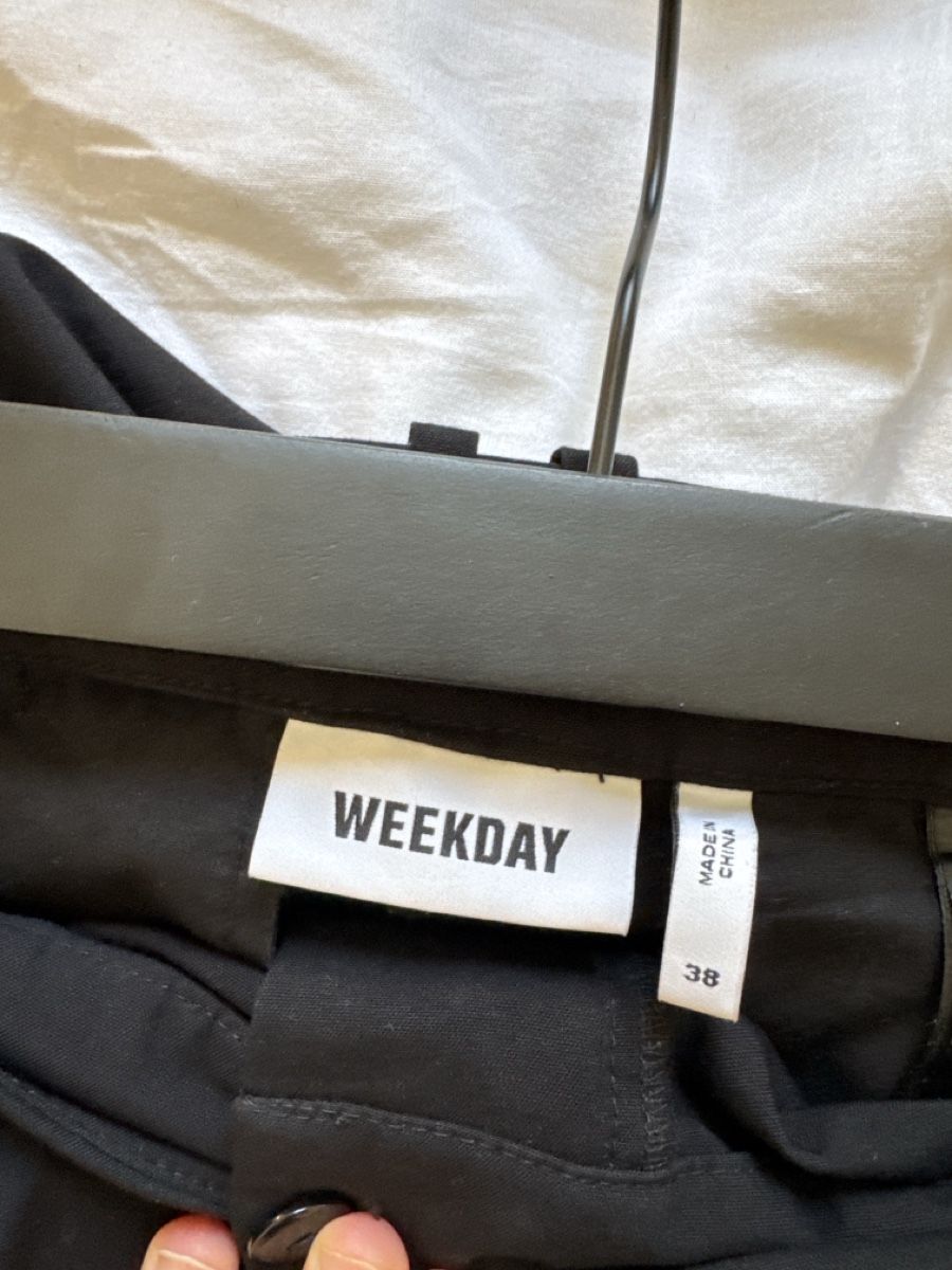 Pantaloni: Weekday Anzugshose Wide 38 – Usato da Zürich venduto da AnnaSaskia 2