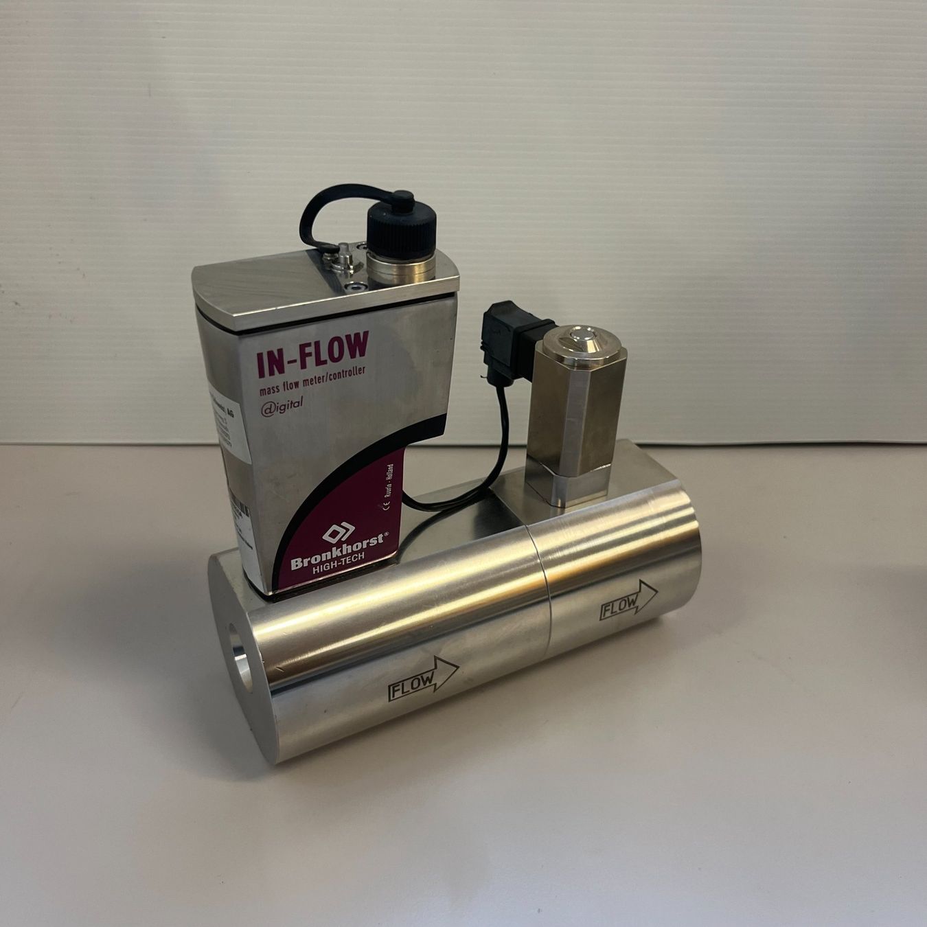 Accessori da laboratorio: Bronkhorst Mass Flow Controller F203 AI-AGD-00-V – Usato da Niederdorf venduto da LeptonAG_Labor