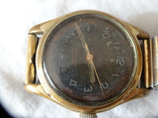 Uhren: ANTIK HERREN UHR,HANDAUFZEUG.PUTZEN PROBLEM.STOP-LÄÜFT – Gebraucht aus zürich von ahmad01 7