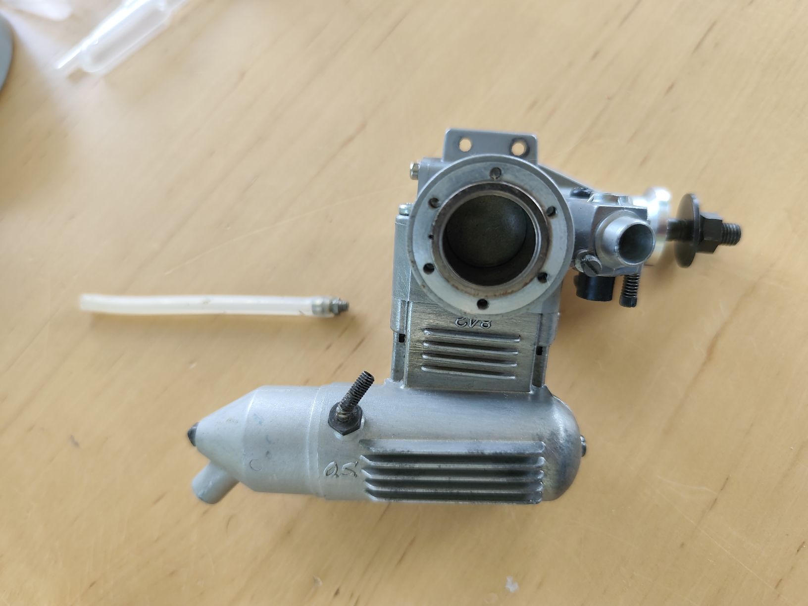 Moteurs: OS MAX FP 25 RC Modellmotor Nitro Glühzünder Modellmotor – Défectueux à Elfingen par Cat33 2