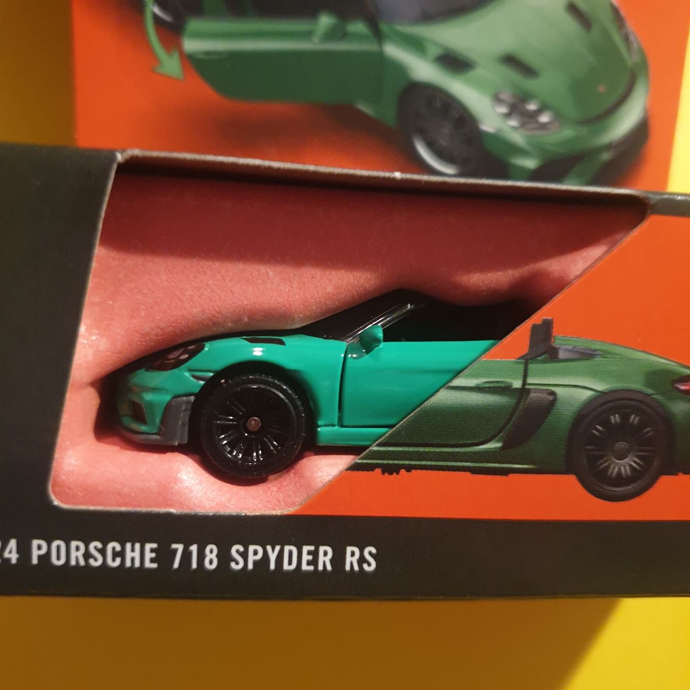 Matchbox Modellautos: Matchbox 2024 Porsche 718 Spyder RS – Neu und originalverpackt aus Oftringen von Rotor 4