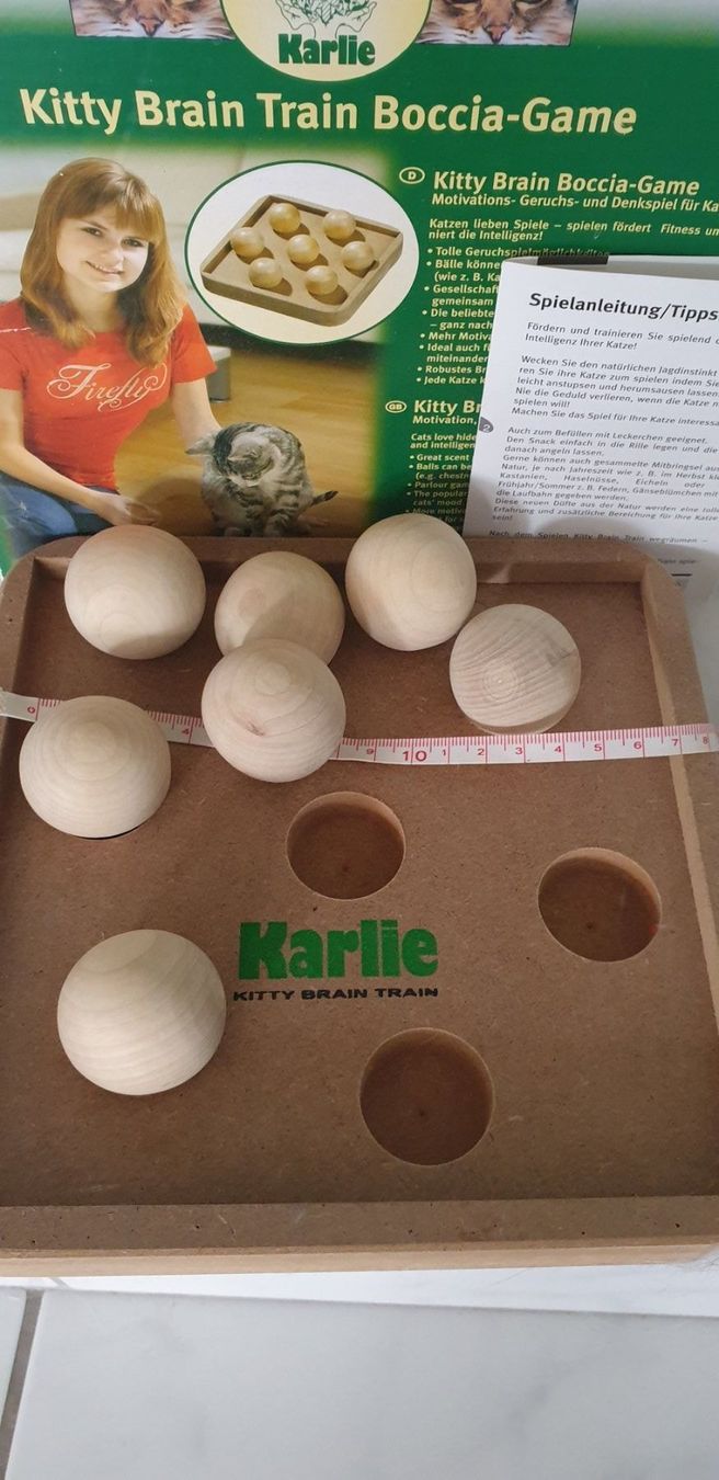Spielzeuge: Katzenspielzeug Kitty Brain Train Boccia-Game – Gebraucht aus Meggen von G7957c24 1