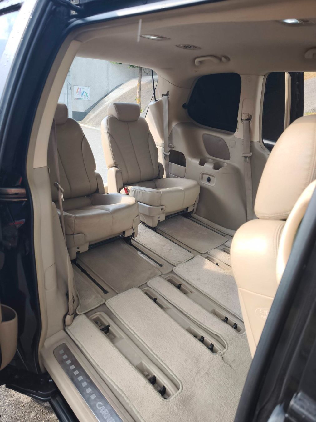 Kia Automobili: Kia Carnival lll mit 6 Sitzen – Usato da Winterthur venduto da Olaf4weiss 6