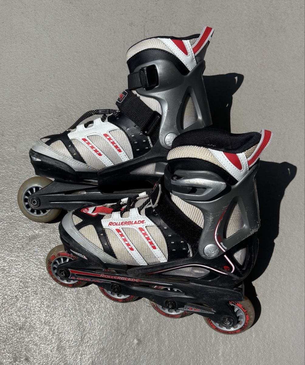 Patins à roul. & inline: Rollerblade für Kinder – D'occasion à Stäfa par Protea3