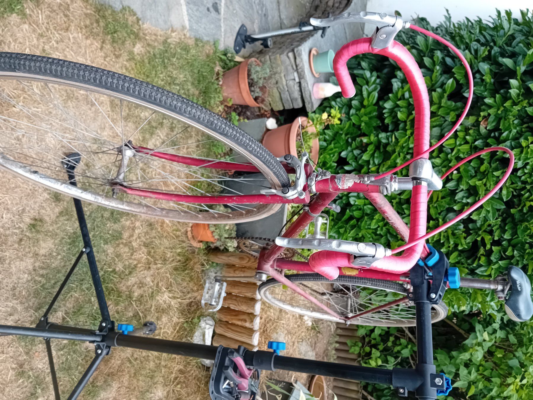 Biciclette: Vintage ELSWICK ENGLAND Bicycle Red Needs Restoration – Difettoso da Bern venduto da This_that_other_all 6