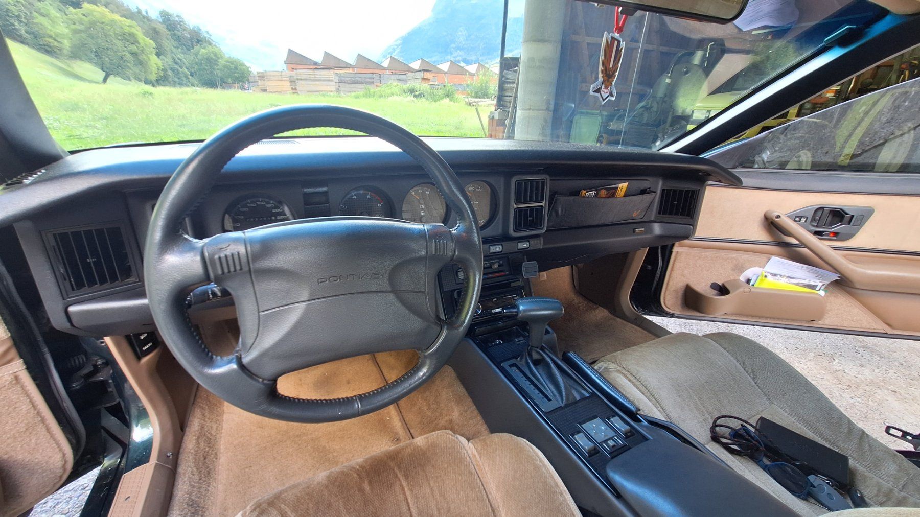 Pontiac Automobili: Pontiac Firebird Trans Am 5.0 – Usato da Stansstad venduto da th__7wgm 5