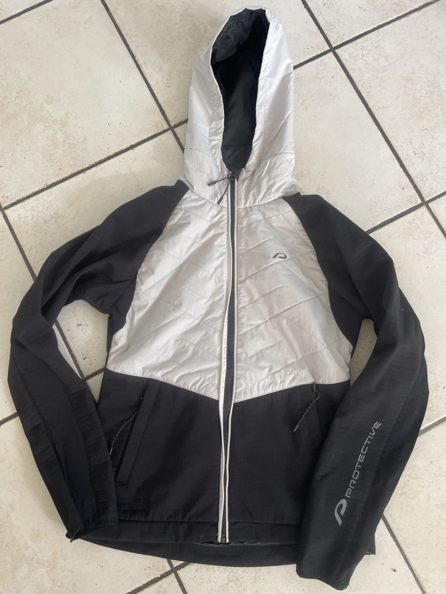 Giacche: Protective Damen Jacke Gr. 38, Top Zustand – Nuovo (secondo la descrizione) da Obergerlafingen venduto da cabo4