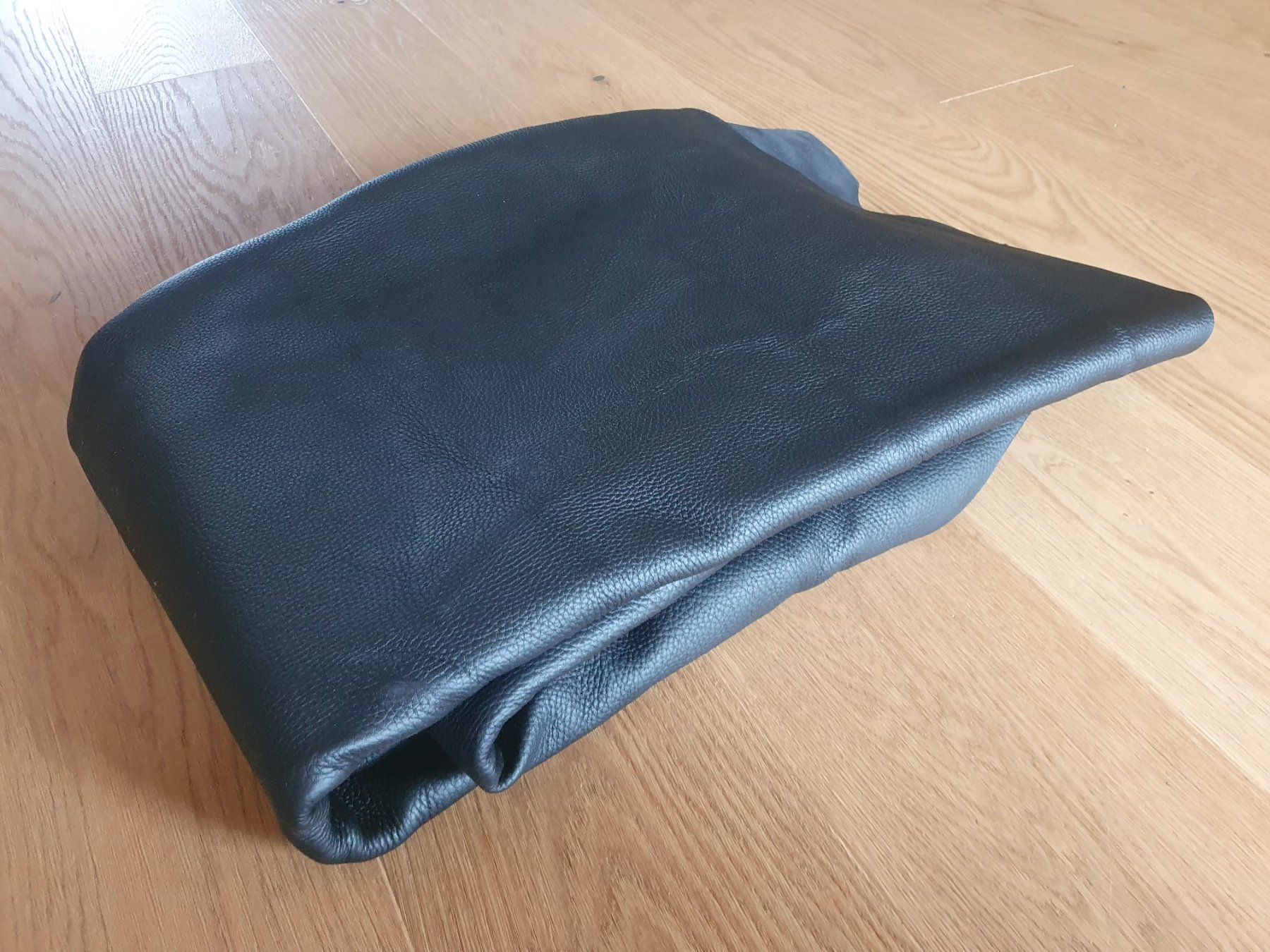 Figuren: Kuhleder schwarz – Gebraucht aus Zug von IvoMo 1