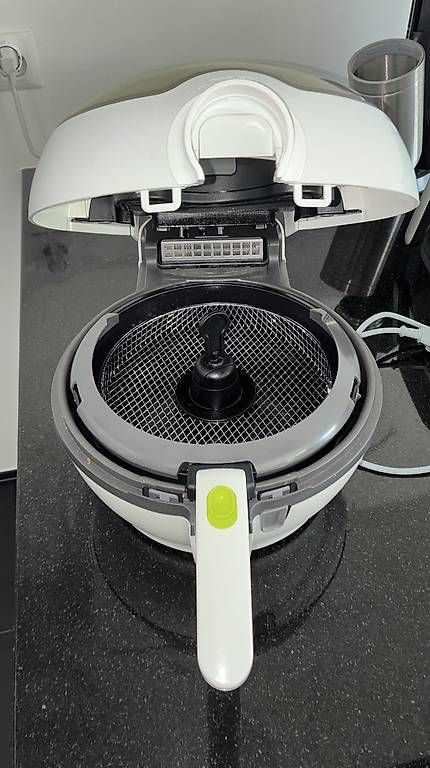 Elettrodomestici da cucina: Airfryer Tefal – Usato da Bottmingen venduto da jul_8nb8 1