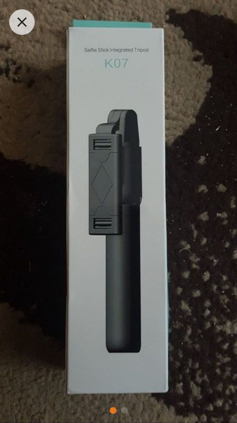 Fixations: Selfie Stick Integrated Tripod K07 – Neuf avec emballage d'origine à Schöfflisdorf par CrRG21