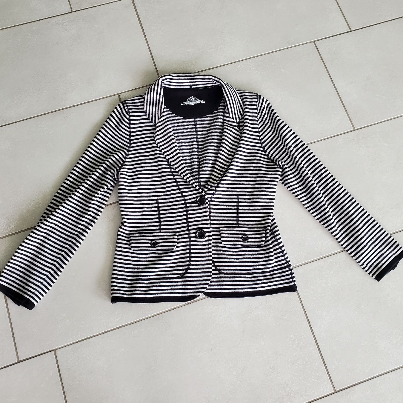 Gerry Weber Giacche: Blazer von Gerry Weber Gr.38 – Usato da Engelburg venduto da Pascel