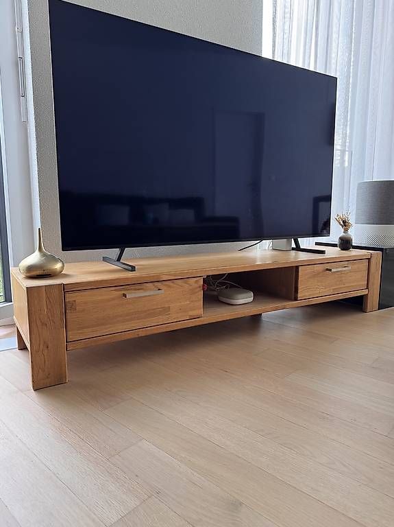 Mobili TV: TV-Möbel echt Holz  – Usato da Kilchberg ZH venduto da Masiii