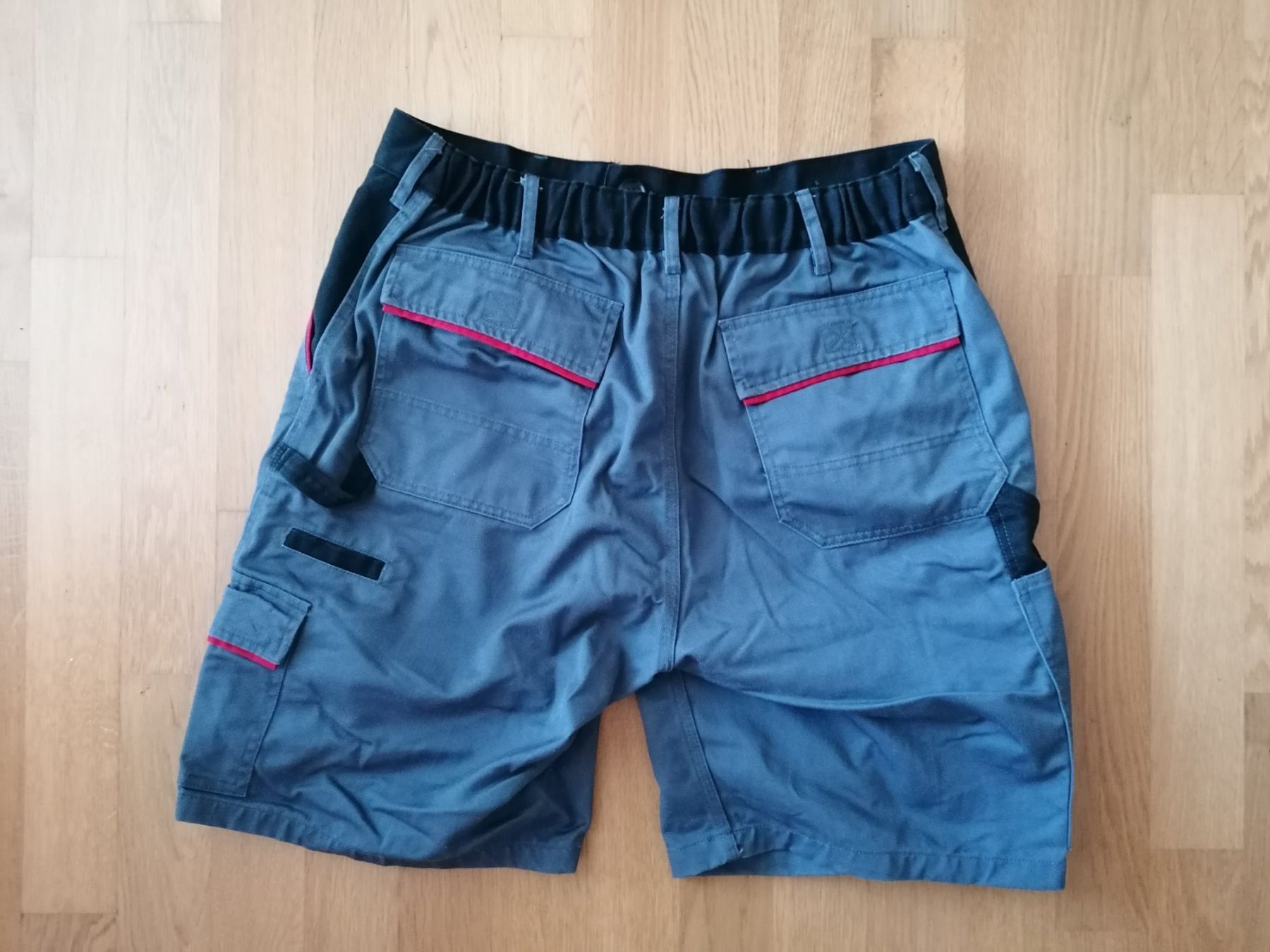 Pantalons: Planam Arbeitsshorts Gr. L Nr. 1 – D'occasion à Reiden par mja_2bsk 1