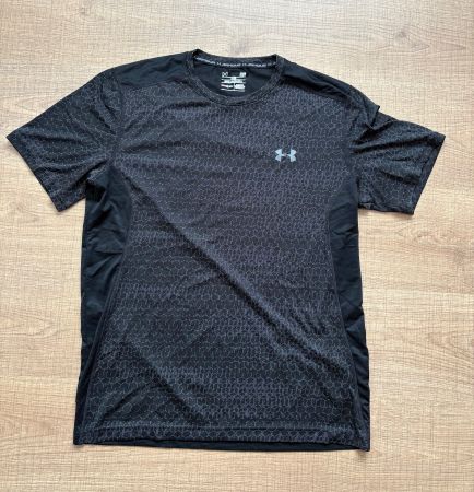 Under Armour HeatGear Sportshirt L – sehr guter Zustand