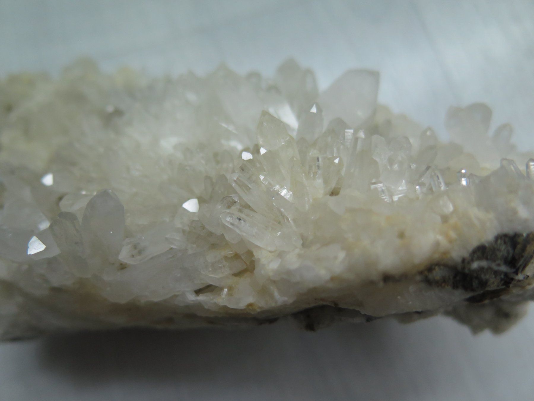 Minerali & Pietre curative: Bergkristall 535 gr. – Usato da Schaffhausen venduto da Yamakana51L8736OQ8 4