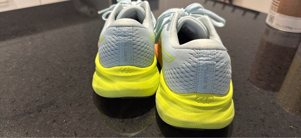 Herrenschuhe: Asics Joggin Schuhe – Neu (gemäss Beschreibung) aus Sirnach von Luana_luu 1