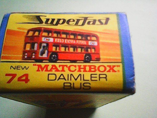 Matchbox Spielzeuge: Matchbox, Roter London D'decker, Daimler, Esso Extra Petrol – Gebraucht aus Rümlang von Vuvuzella 5