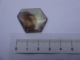Speziell geschliffener  Phantom Rauchquarz