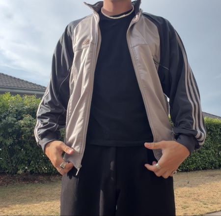 Veste Adidas homme gris/noir taille M bon état