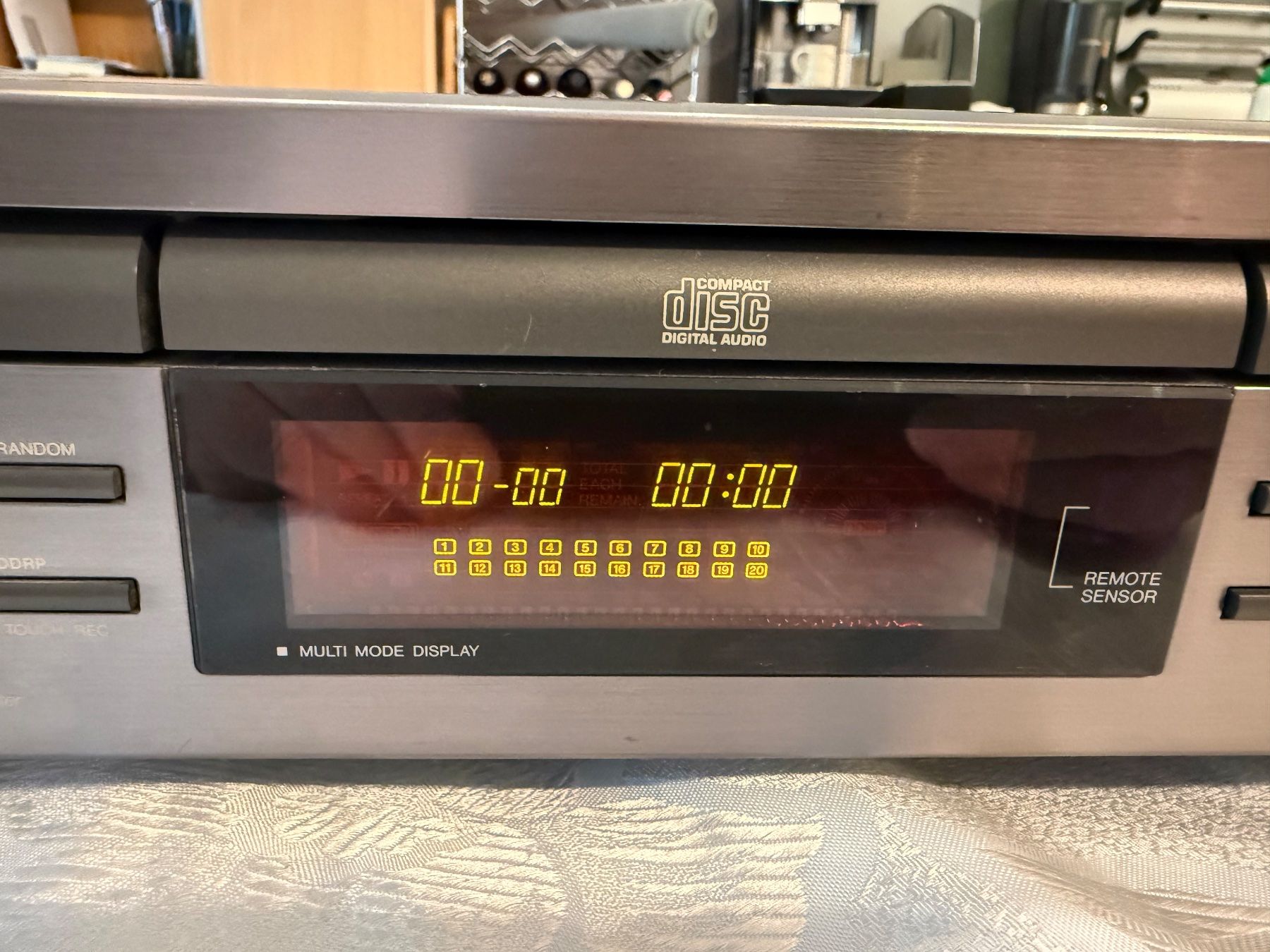 JVC Sistemi audio & multimediali: JVC  COMPACT DISC PLAYER XL-Z441 – Usato da Zürich venduto da fehlton 2