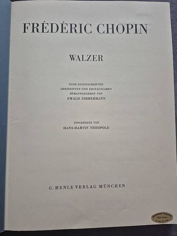 Libri: Klaviernoten- Chopin Walzer – Usato da Niederhasli venduto da mybluefish 1