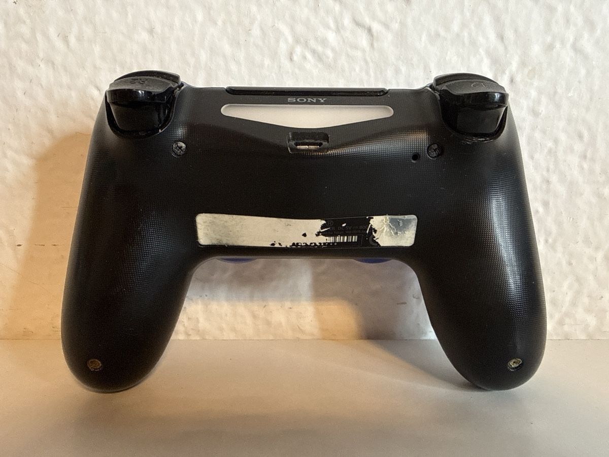 Sony Controller: PlayStation 4 DualShock Controller Blue – Usato da Ehrendingen venduto da bubulence 1
