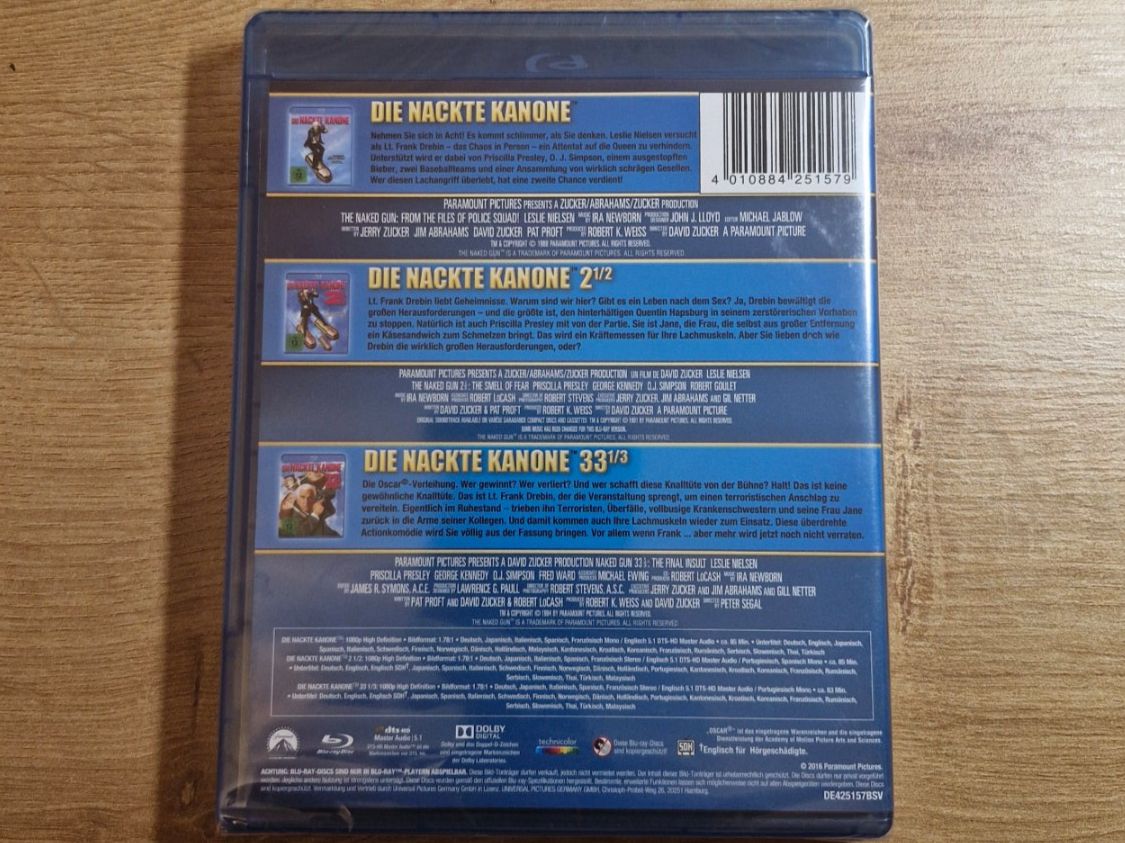 Tutti i DVDs: Die nackte Kanone 1-3 NEU OVP Bluray – Nuovo e nell'imballaggio originale da Pfungen venduto da Whitie 1
