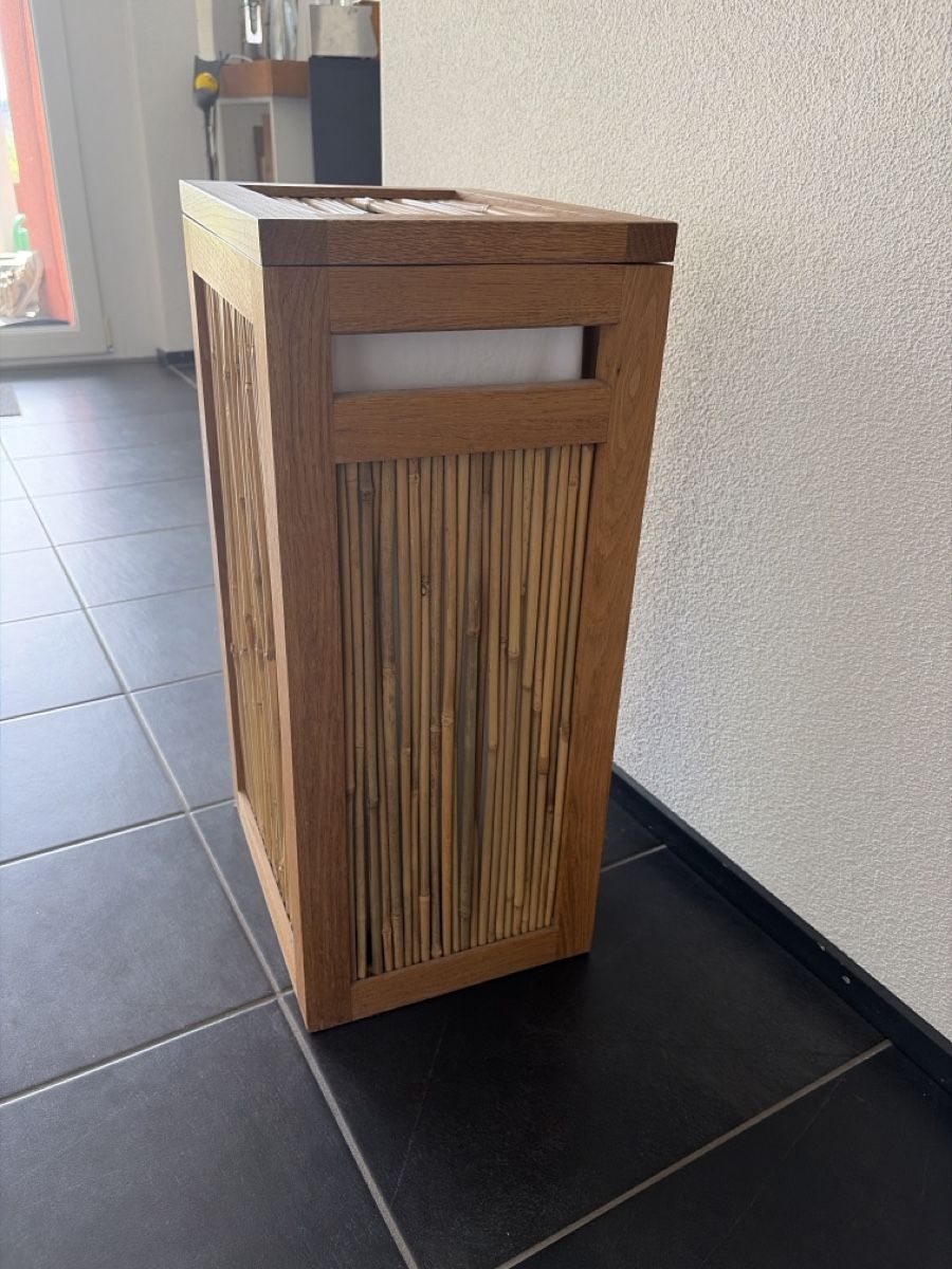 Wäschekörbe: Holz Wäschekorb mit Bambus Füllung, Eichenholz – Gebraucht aus Perlen von K.P.K.P 2